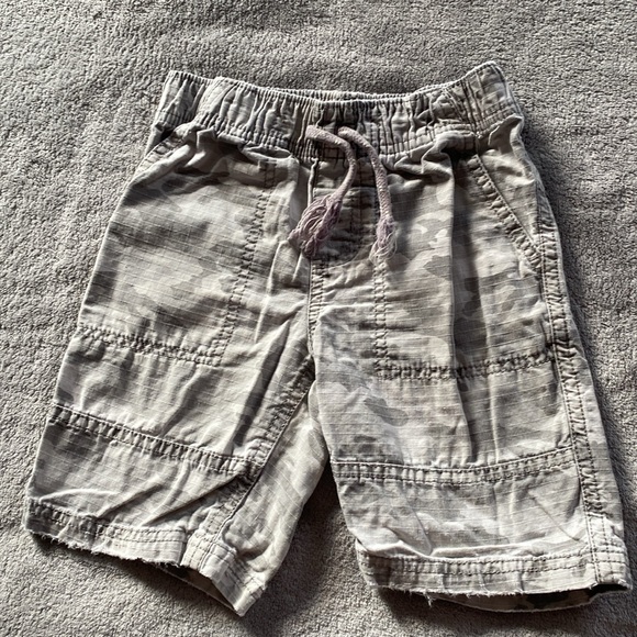 Bundle of 4 Boys’ Shorts Size 5 - Picture 6 of 9